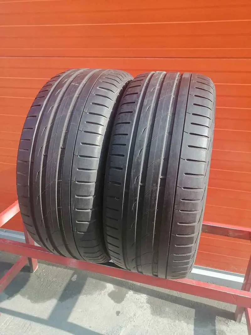 Пара б/у шин 255/45 R20 Nokian zLine SUV