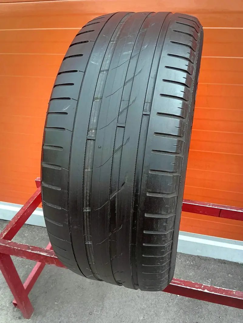 Б/у шина 255/45 R20 Nokian zLine SUV