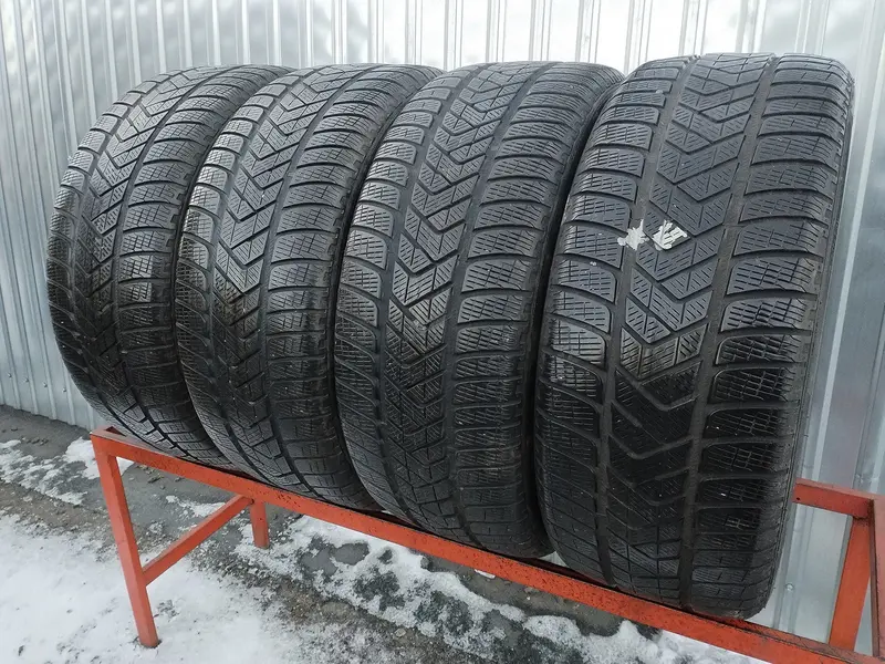 Комплект б/у шин 255/45 R20 Pirelli Scorpion Winter