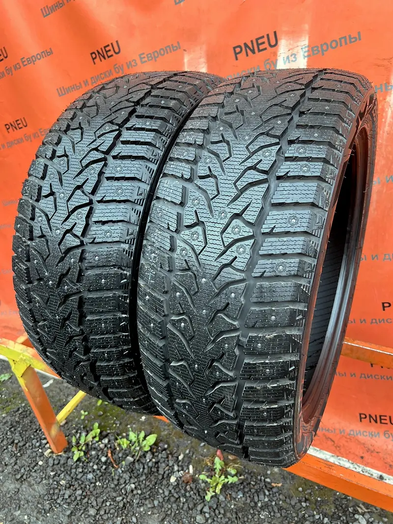 Пара новых шин 255/45 R20 Royal Black Royal Stud II, фото 1