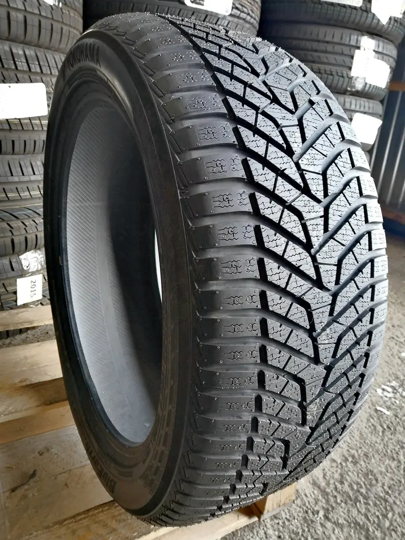 Новая шина 255/45 R20 Yokohama W.drive V905, фото 1