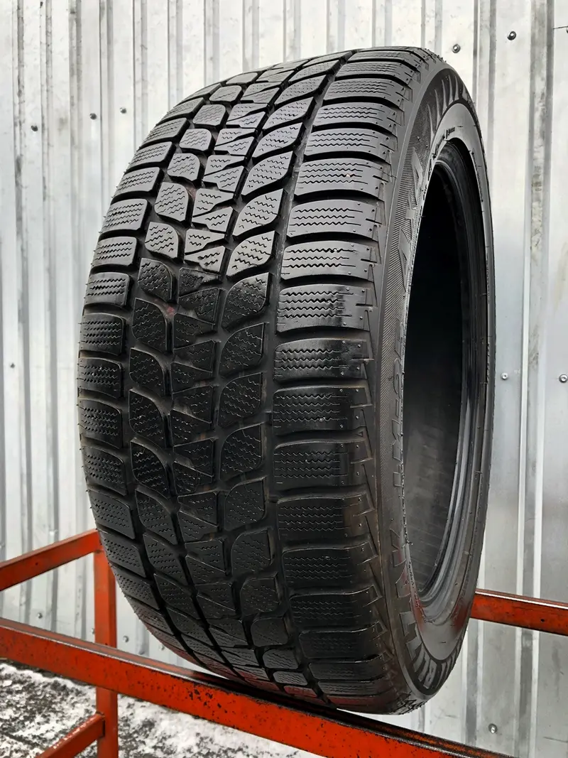 Б/у шина 255/50 R19 Bridgestone Blizzak LM25