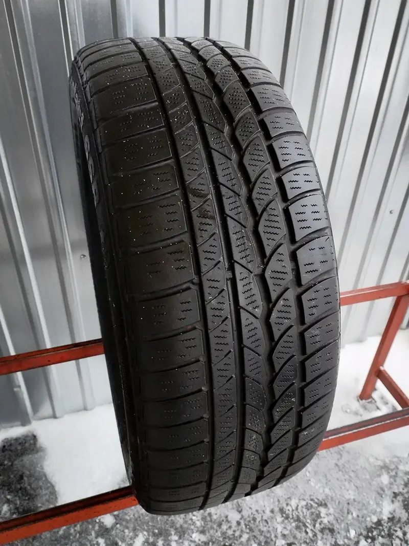 Б/у шина 255/50 R19 Continental Conti4х4WinterContact RunFlat