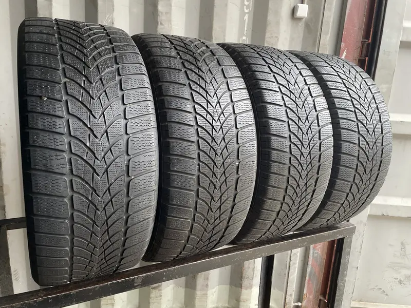 Комплект б/у шин 255/50 R19 Dunlop SP Winter Sport 4D