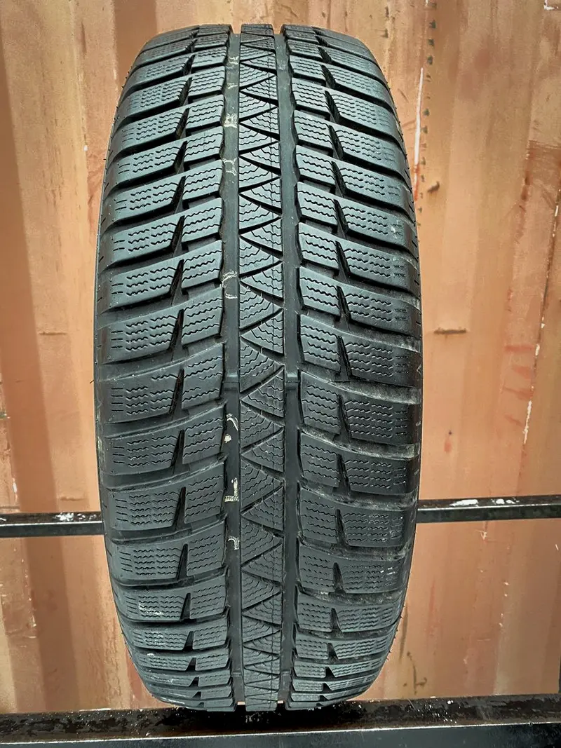 Б/у шина 255/50 R19 Falken Eurowinter HS-449