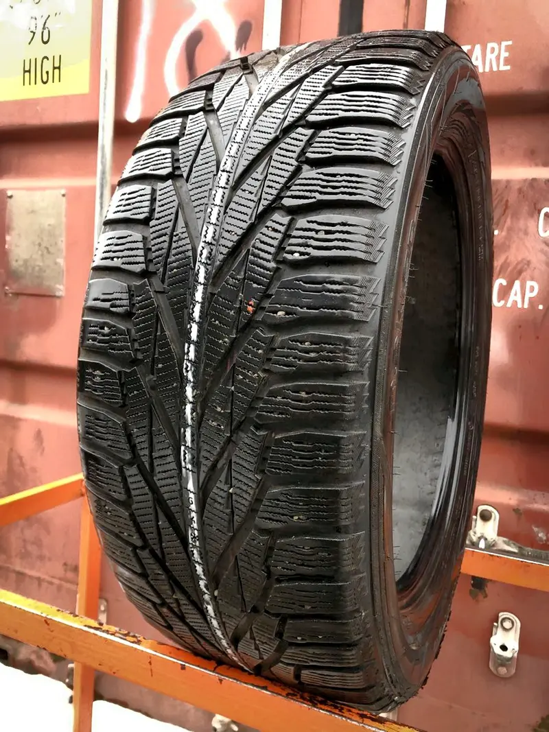 Б/у шина 255/50 R19 Nokian Hakkapeliitta R2 SUV, фото 1