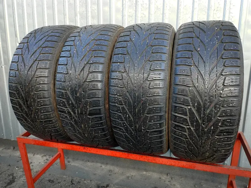 Комплект б/у шин 255/50 R19 Nokian Hakkapeliitta R2 SUV RunFlat