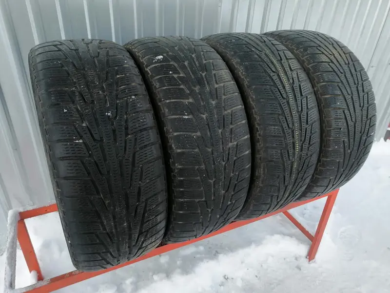 Комплект б/у шин 255/50 R19 Nokian Hakkapeliitta R SUV