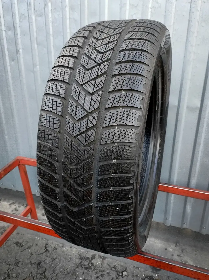 Б/у шина 255/50 R19 Pirelli Scorpion Winter