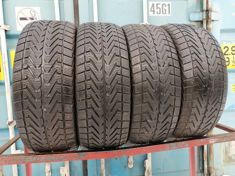 Комплект б/у шин 255/50 R19 Vredestein Wintrac Xtreme