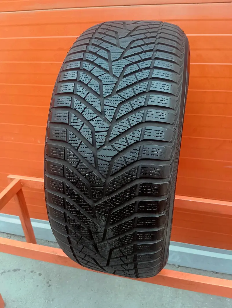 Б/у шина 255/50 R19 Yokohama BluEarth W.Drive V905
