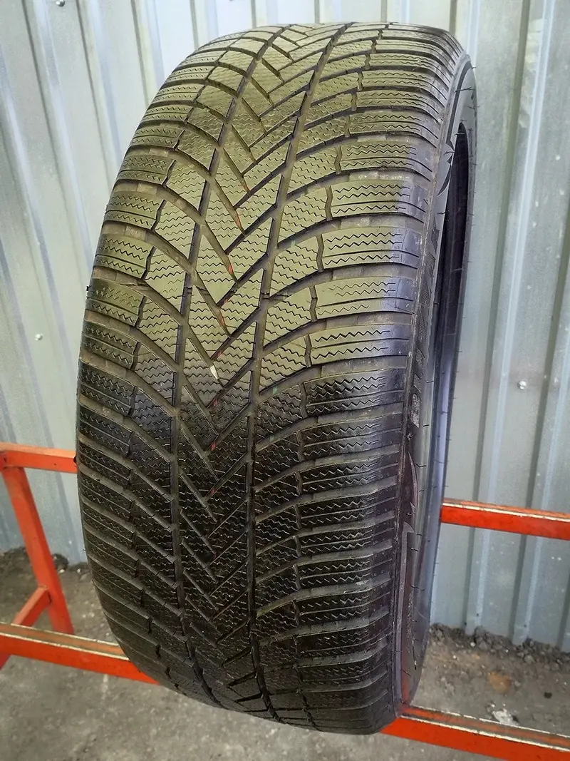 Б/у шина 255/50 R20 Bridgestone Blizzak LM-005, фото 1