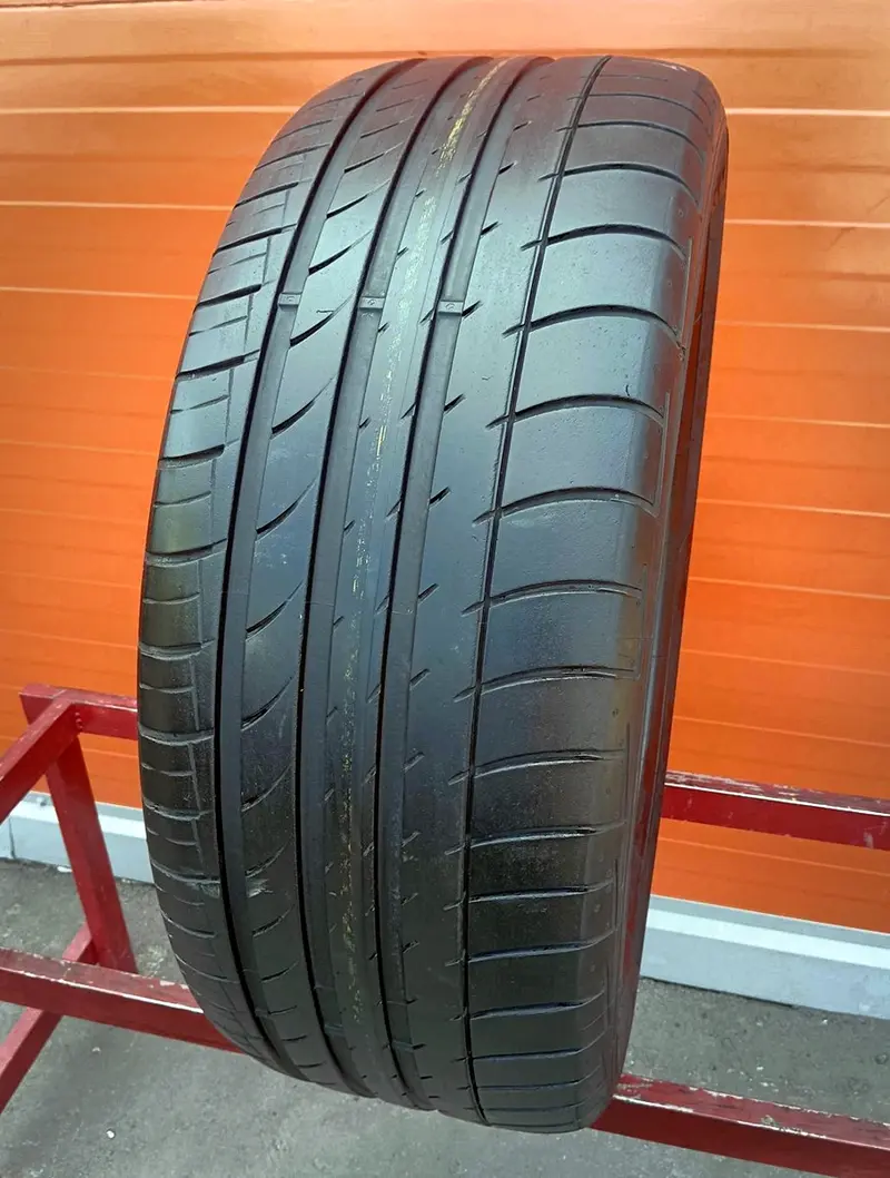 Б/у шина 255/55 R18 Dunlop SP Quattromaxx