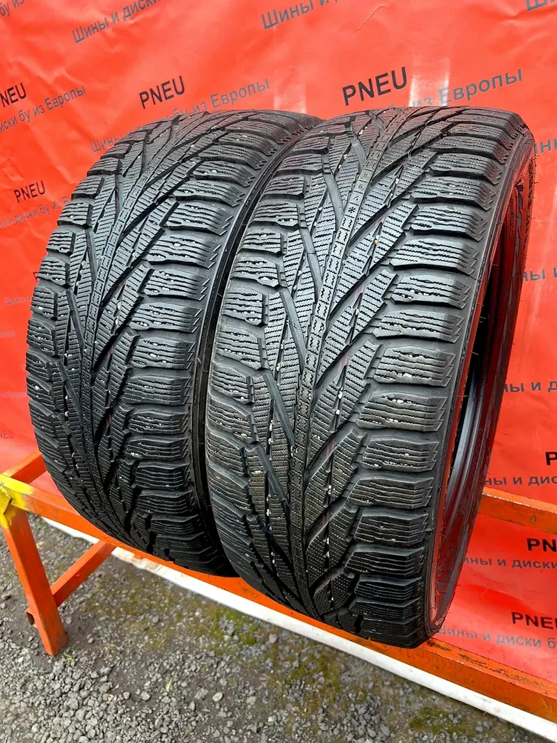 Пара б/у шин 255/55 R18 Nokian Hakkapeliitta R2 SUV
