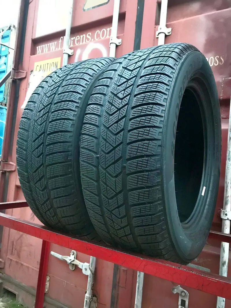 Пара б/у шин 255/55 R18 Pirelli Scorpion Winter RunFlat