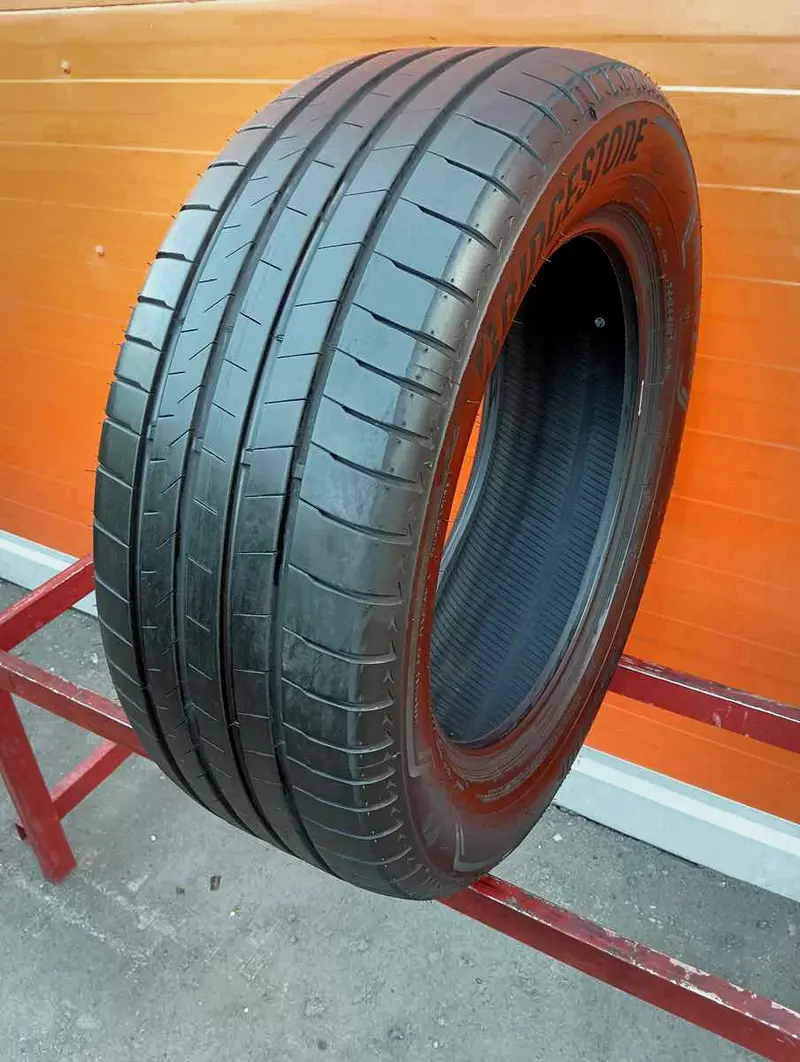 Б/у шина 255/55 R19 Bridgestone Alenza 001