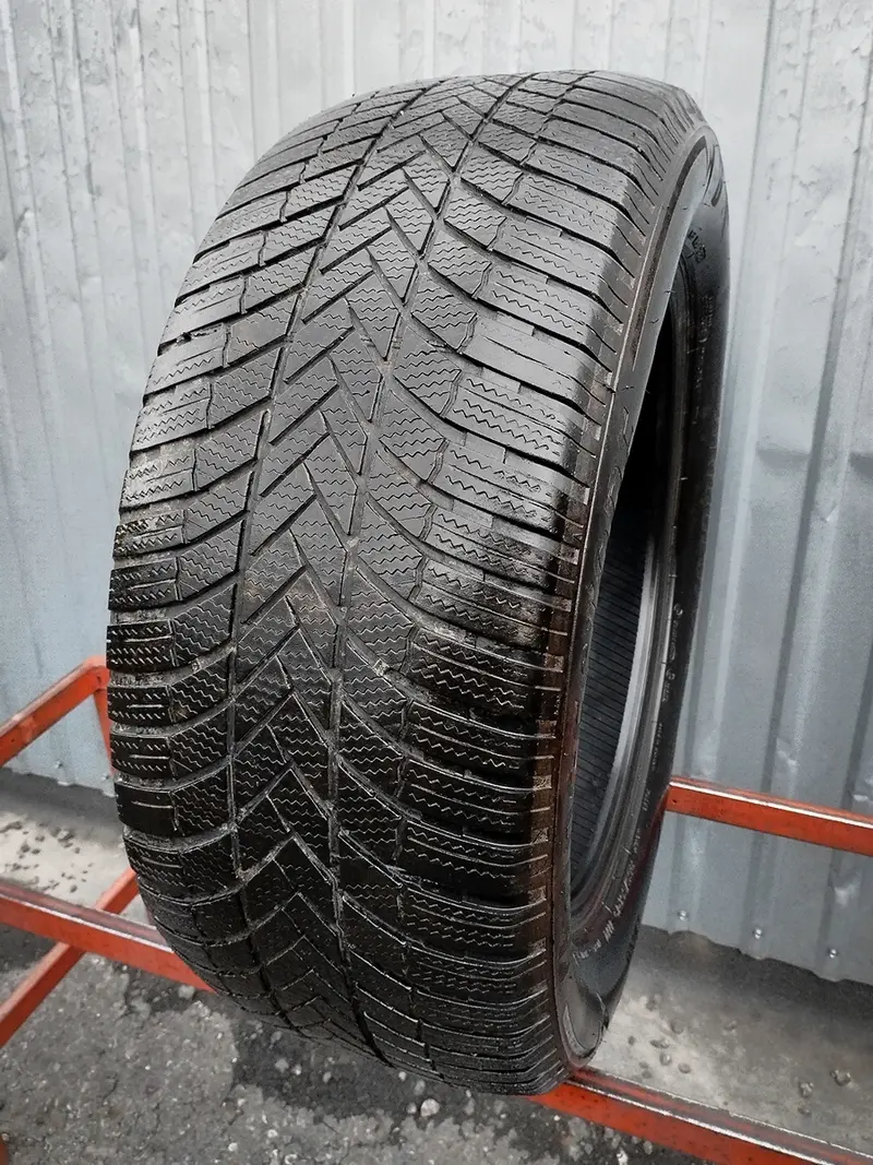 Б/у шина 255/55 R19 Bridgestone Blizzak LM-005