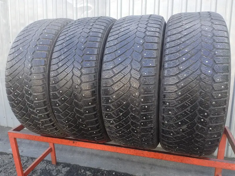 Комплект б/у шин 255/55 R19 Continental ContiIceContact 4x4