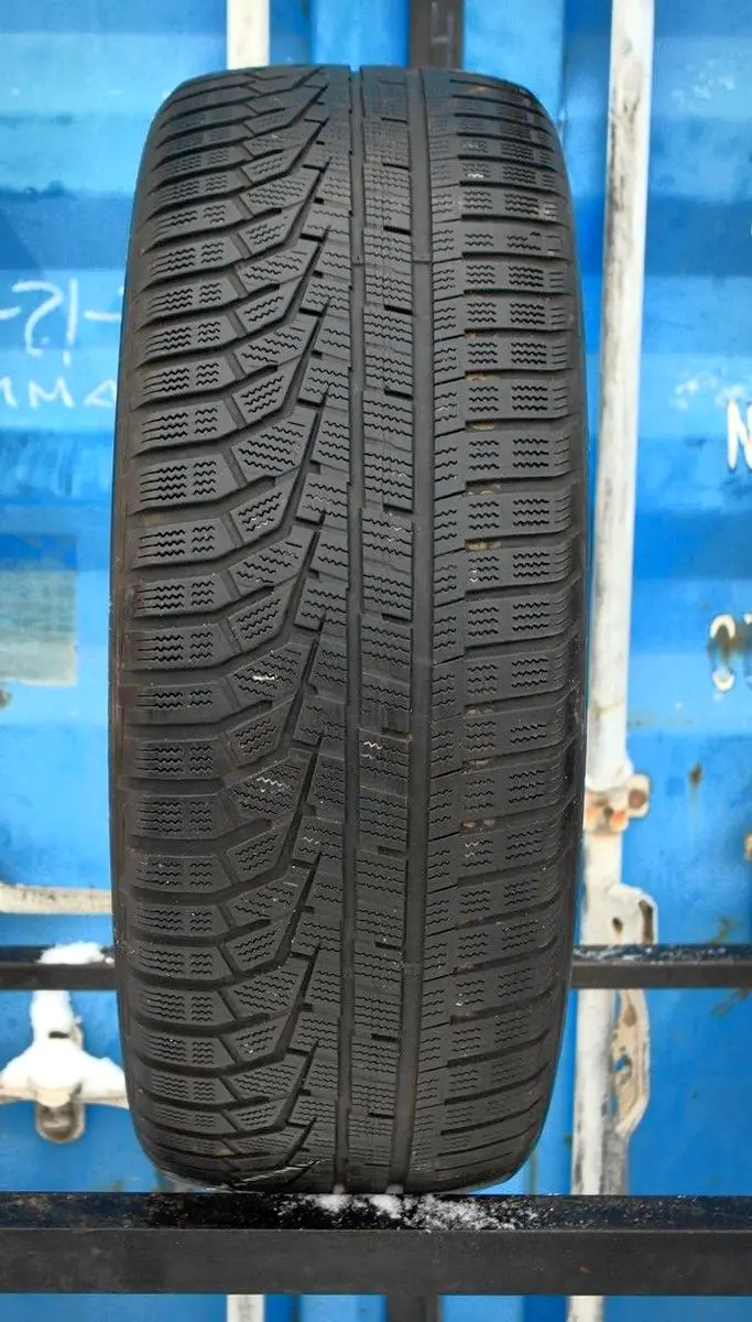 Б/у шина 255/55 R19 Hankook Winter I Cept Evo2 W320