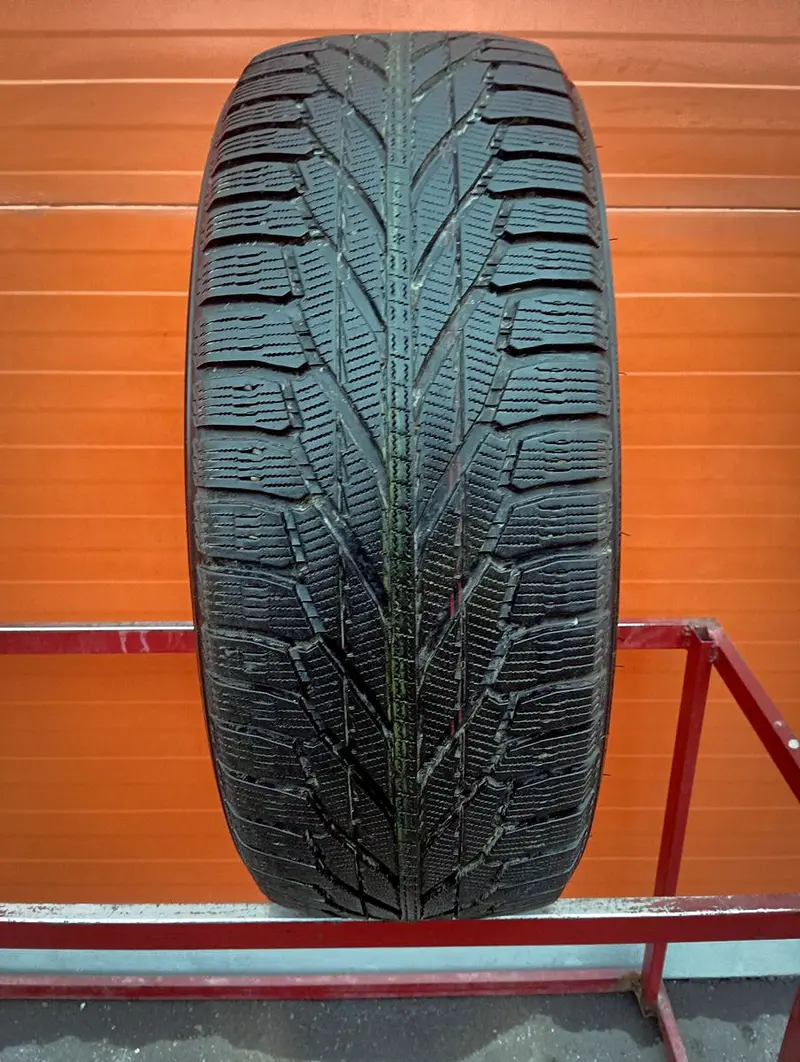 Б/у шина 255/55 R19 Nokian Hakkapeliitta R2 SUV