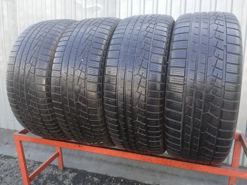 Комплект б/у шин 255/55 R19 Yokohama W.drive V902 B