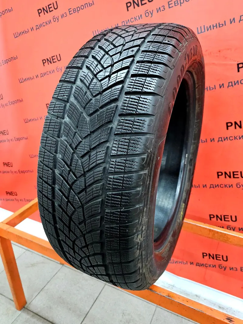 Б/у шина 255/55 R20 Goodyear Ultra Grip Performance +