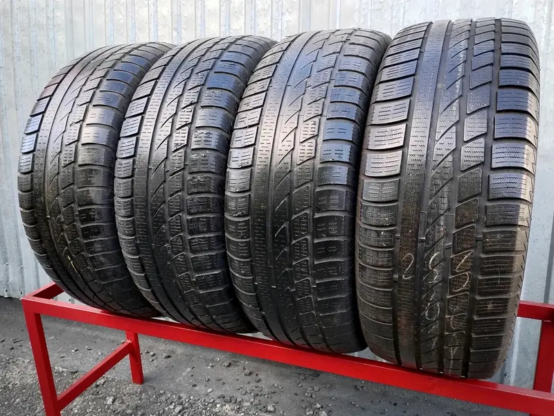 Комплект б/у шин 255/60 R17 Hankook Ice Bear W300