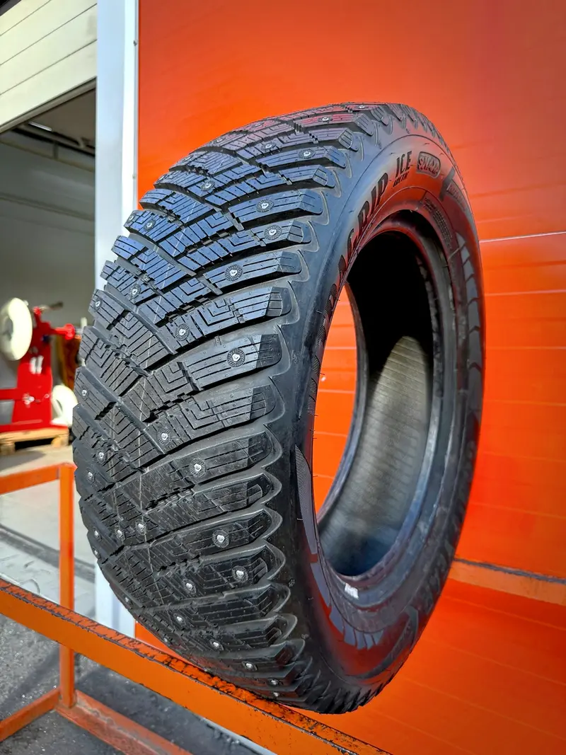 Новая шина 255/60 R18 Goodyear Ultra Grip Ice Arctic SUV, фото 1