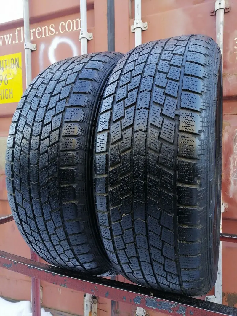Пара б/у шин 255/60 R18 Hankook Nordik IZ RW08, фото 1