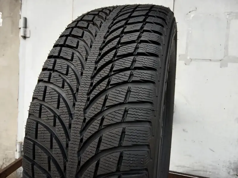 Новая шина 255/60 R18 Michelin Latitude Alpin LA2