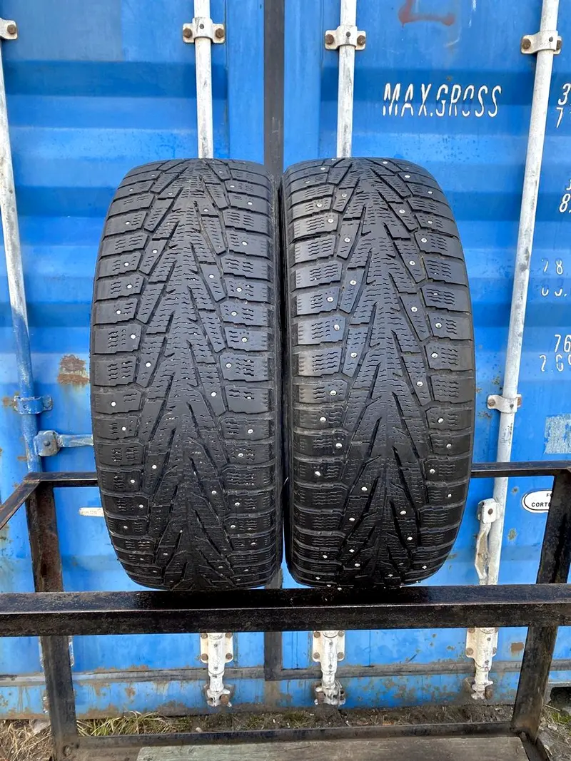 Пара б/у шин 255/60 R18 Nokian Hakkapeliitta 7 SUV