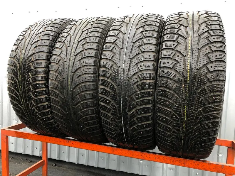 Комплект б/у шин 255/60 R18 Nokian Hakkapeliitta SUV 5