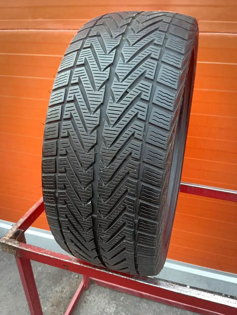Б/у шина 255/60 R18 Vredestein Wintrac Xtreme