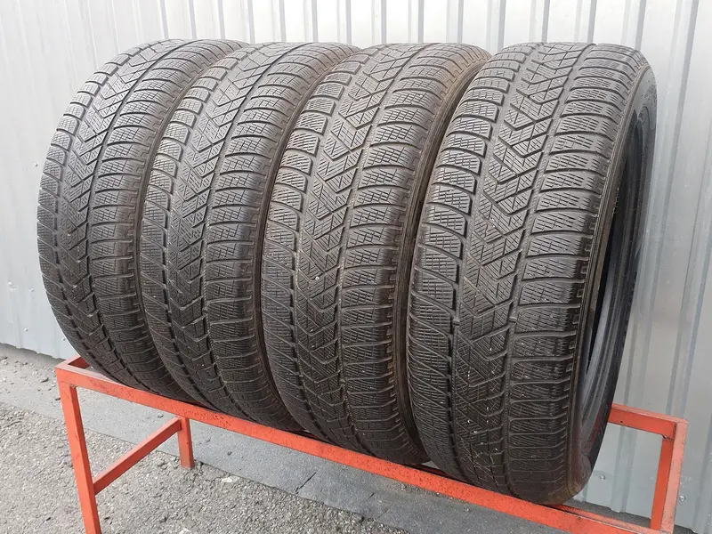 Комплект б/у шин 255/60 R20 Pirelli Scorpion Winter
