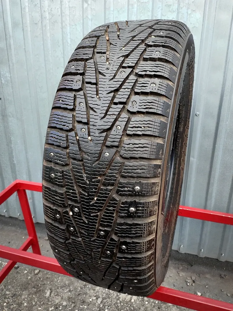 Б/у шина 255/70 R15 Nokian Hakkapeliitta 7 SUV, фото 1