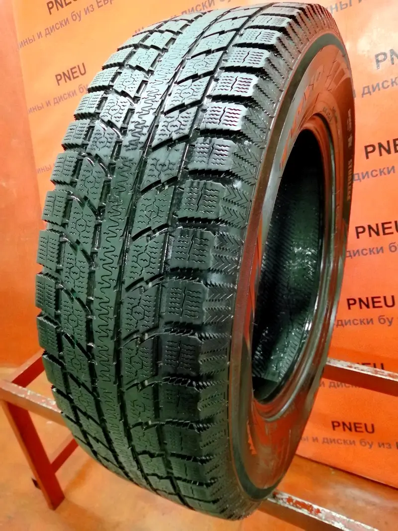 Б/у шина 255/70 R18 Toyo Observe GSI-5