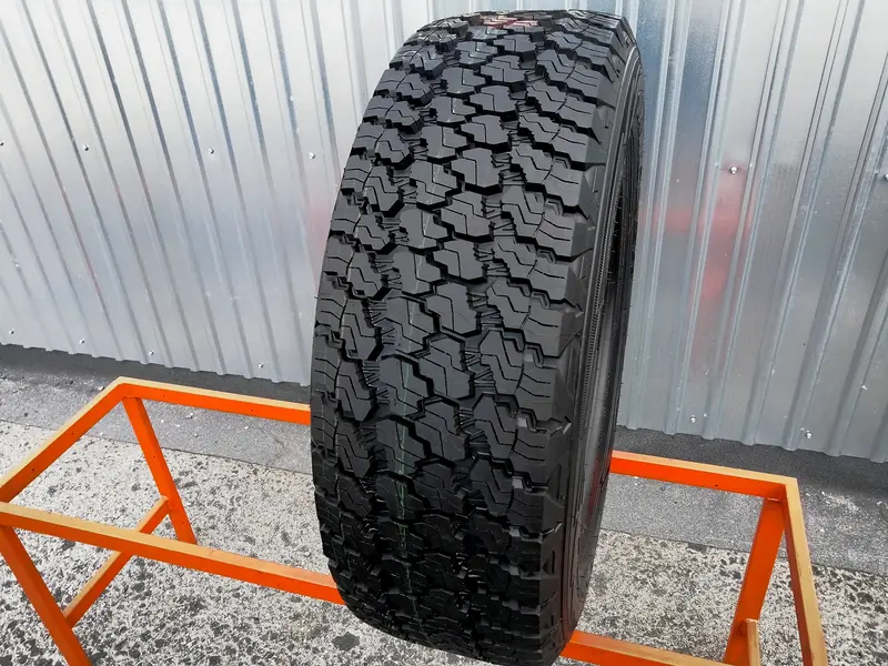 Б/у шина 255/75 R17 Goodyear Wrangler Silent Armor
