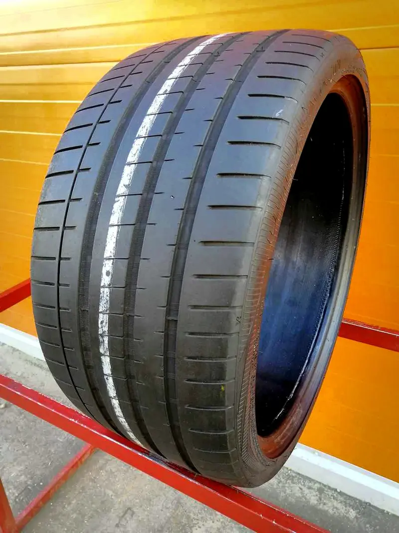 Б/у шина 265/30 R19 Vredestein Ultrac Vorti
