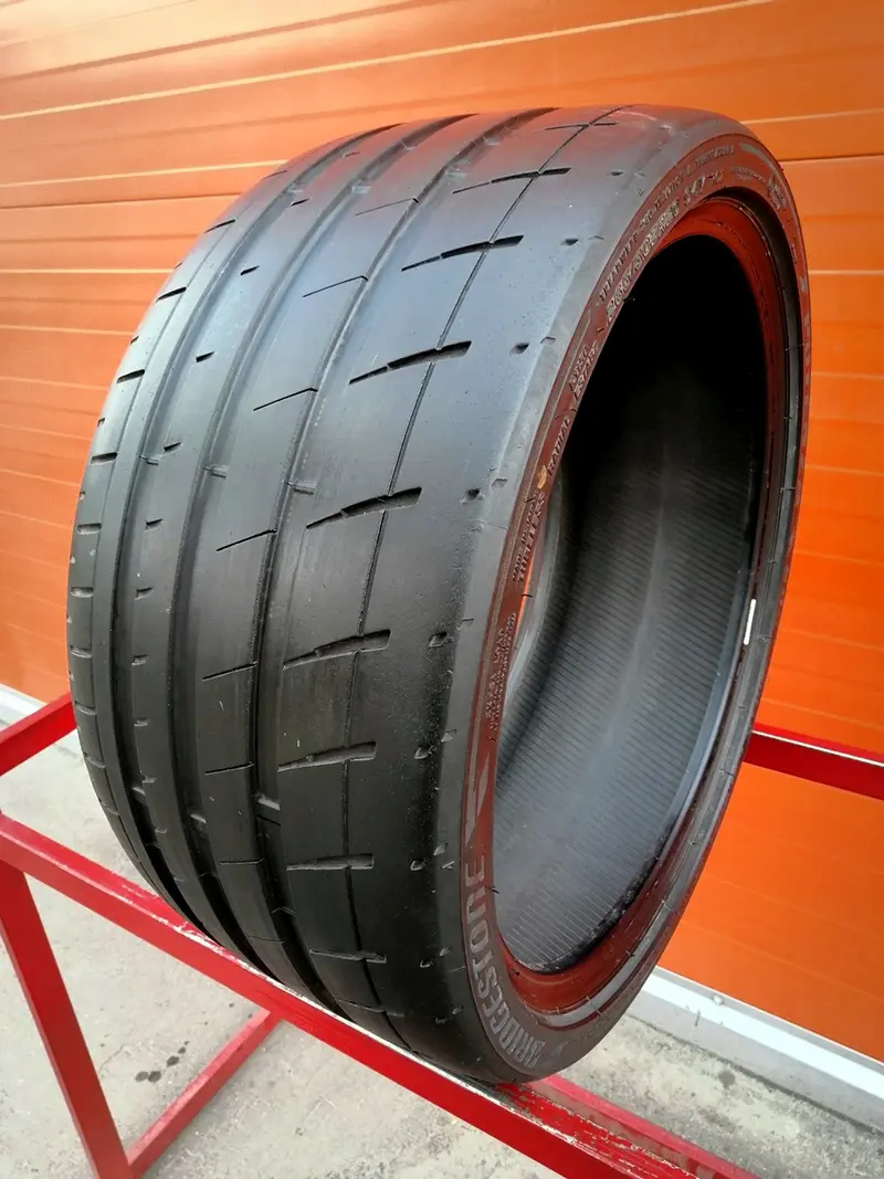 Б/у шина 265/30 R20 Bridgestone Potenza S007