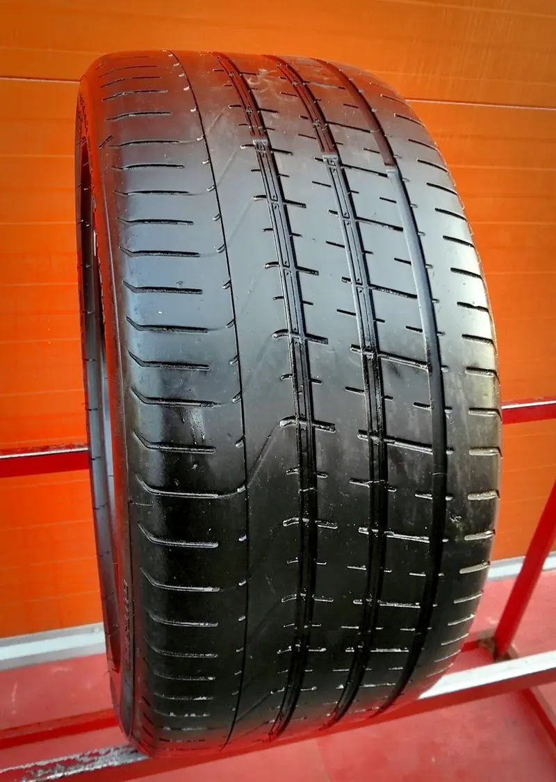 Б/у шина 265/30 R20 Pirelli P Zero