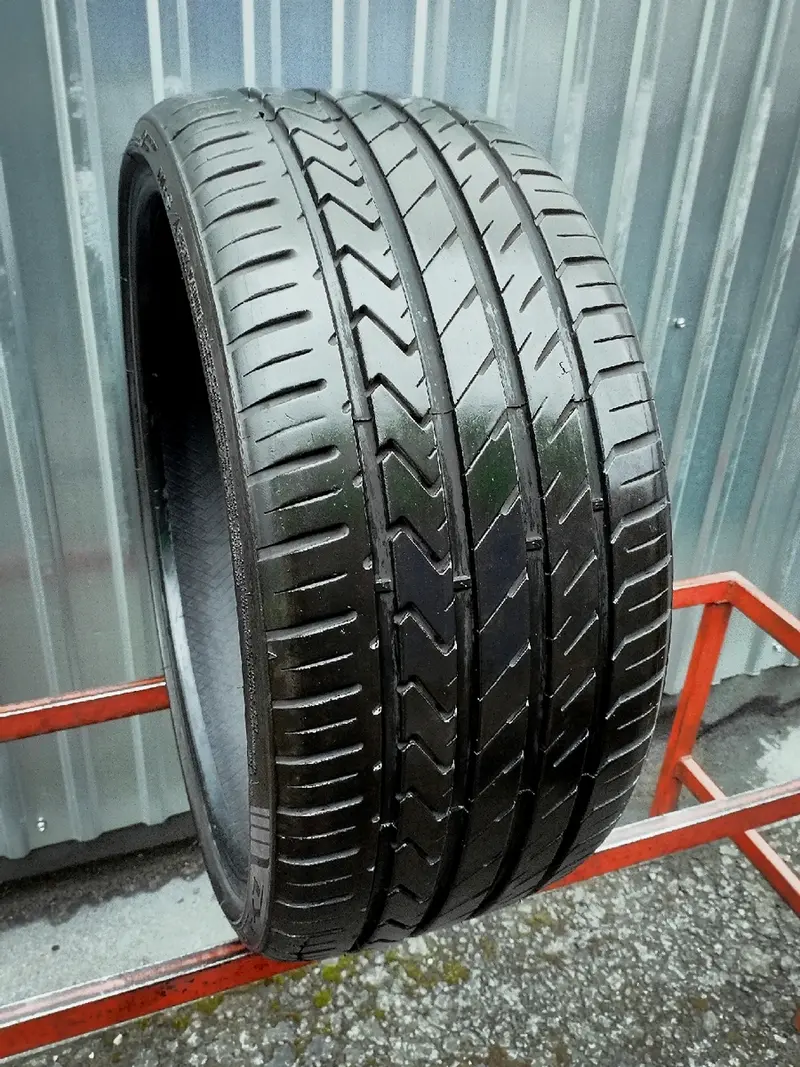 Б/у шина 265/30 R22 Lexani LX-Twenty