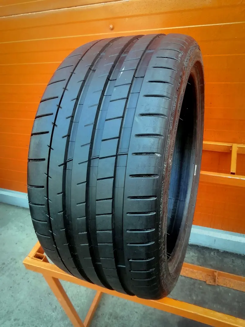 Б/у шина 265/35 R19 Michelin Pilot Super Sport