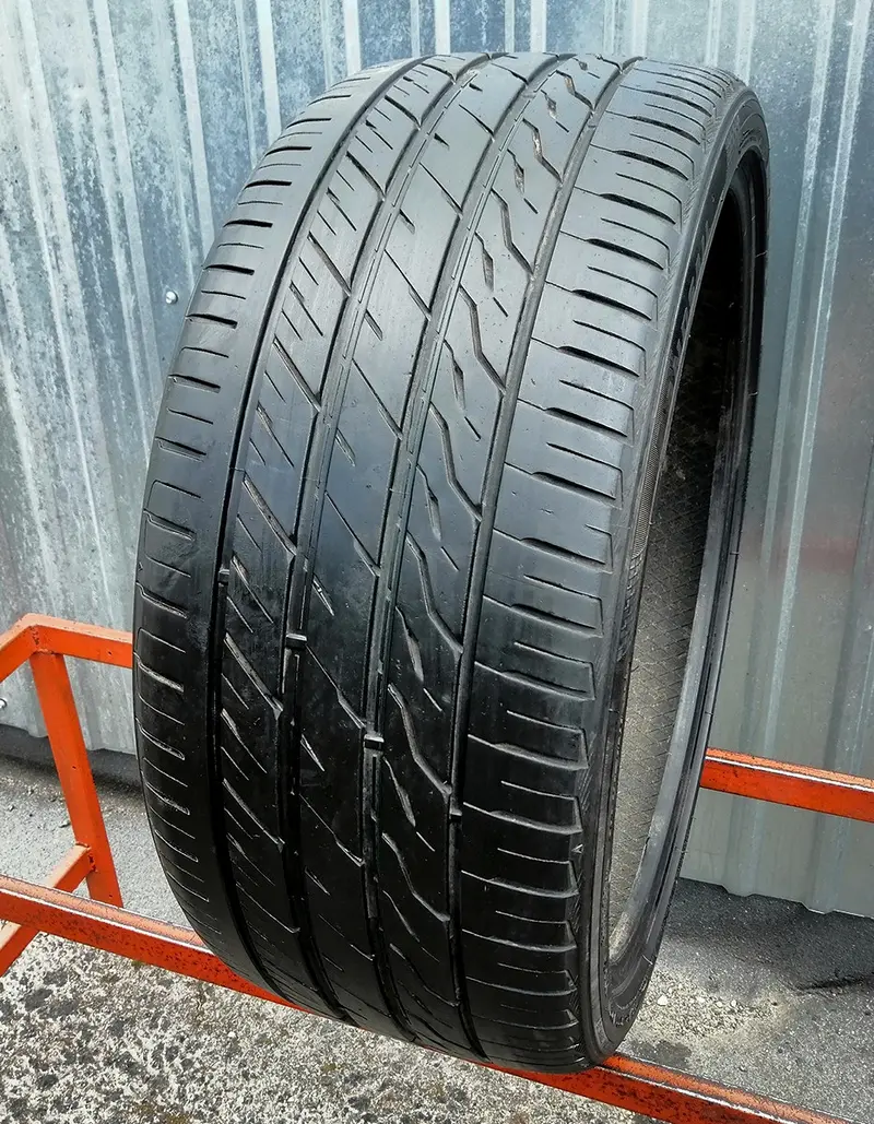 Б/у шина 265/35 R22 Landsail CLV6