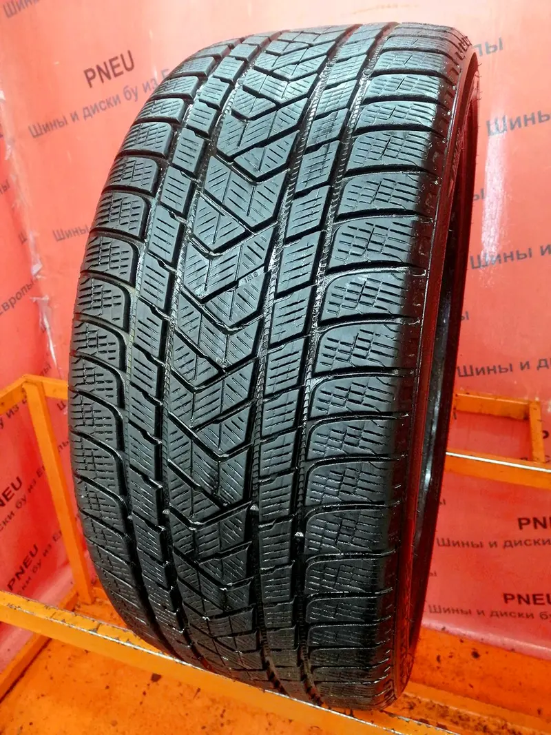 Б/у шина 265/35 R22 Pirelli Scorpion Winter