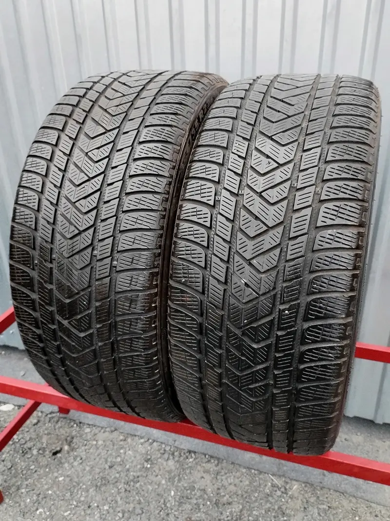 Пара б/у шин 265/35 R22 Pirelli Scorpion Winter