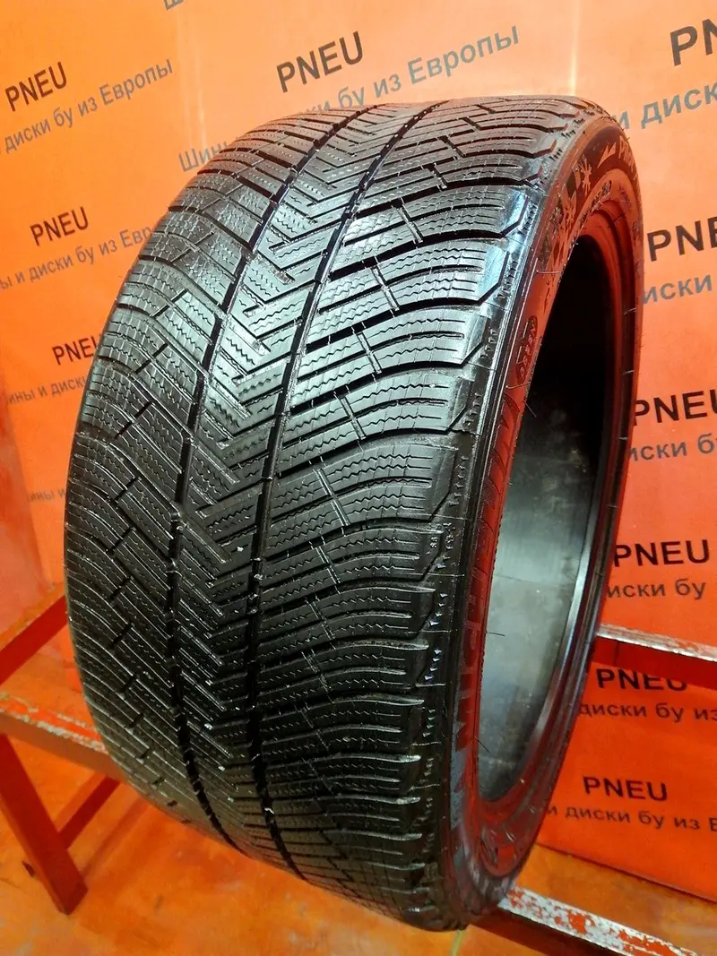 Б/у шина 265/40 R19 Michelin Pilot Alpin PA 4