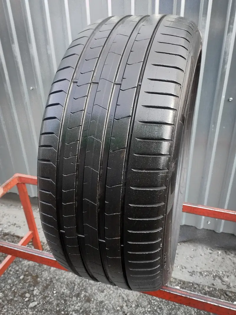 Б/у шина 265/40 R20 Pirelli P Zero PZ4, фото 1