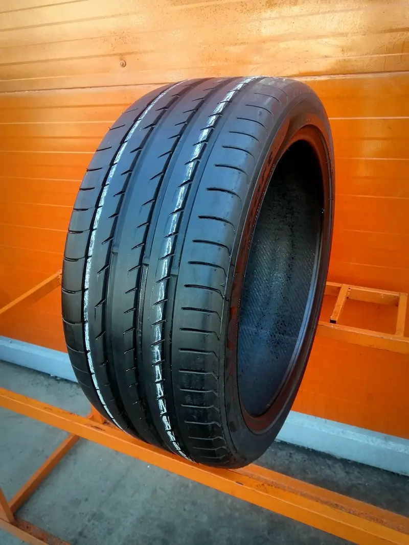 Б/у шина 265/40 R20 Yokohama Advan Sport V105