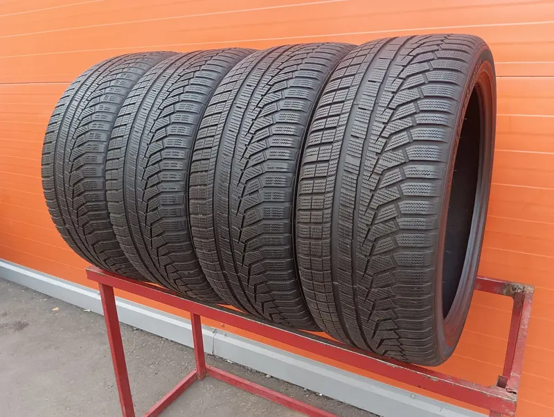 Комплект б/у шин 265/40 R21 Hankook Winter I Cept Evo2 W320