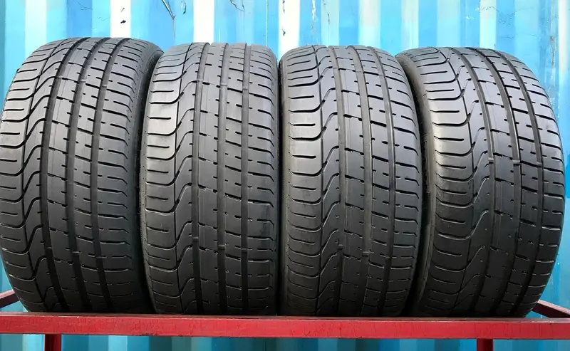 Комплект б/у шин 265/40 R21 Pirelli P Zero